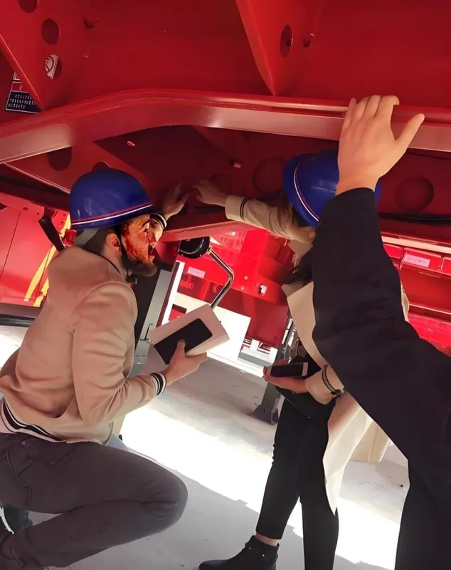 German Customer Visited Our Manufacturing Factory