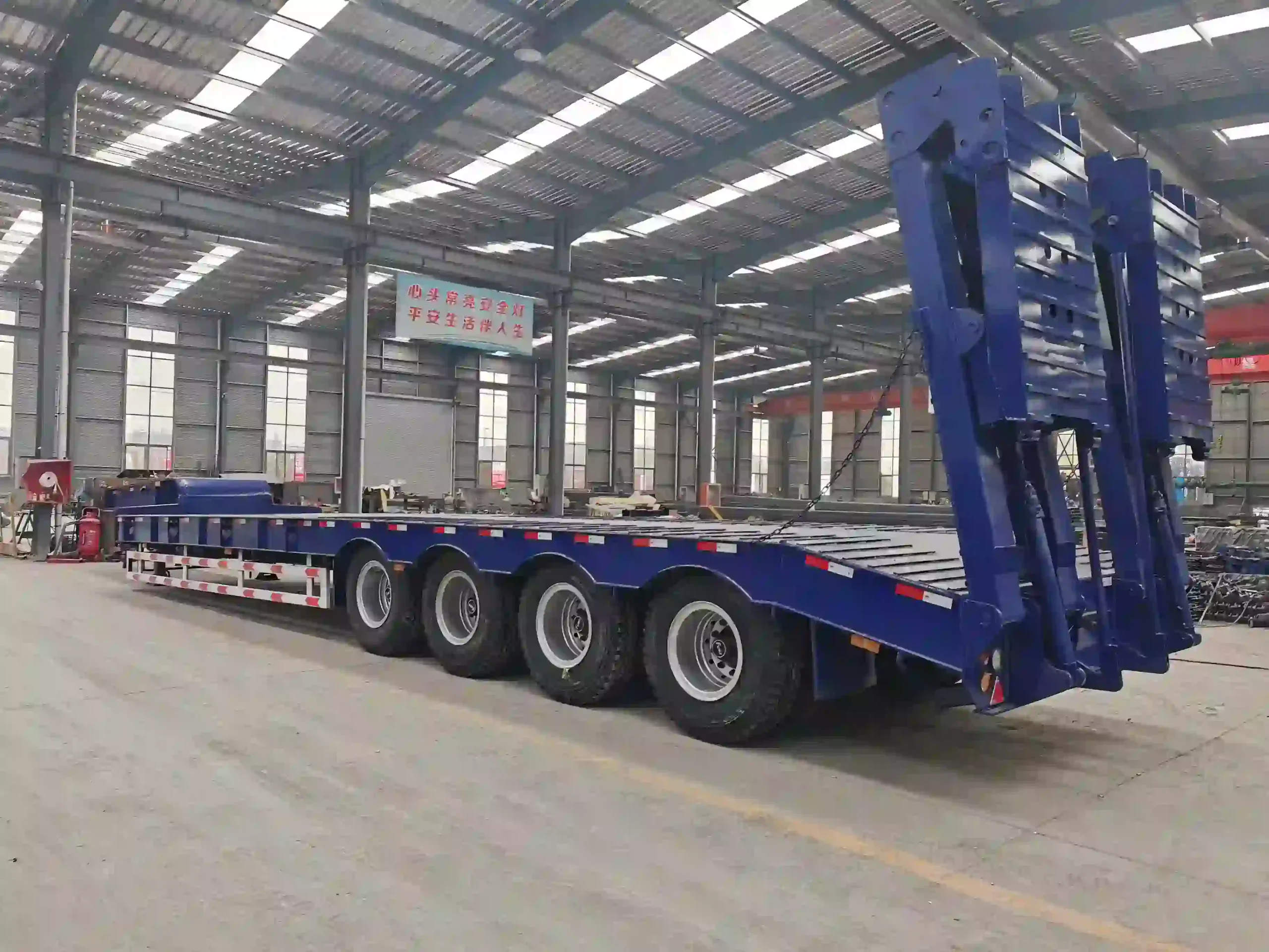 Modular Lowbed Trailer 4 Axle for Mining and Heavy-duty Industrial Transport