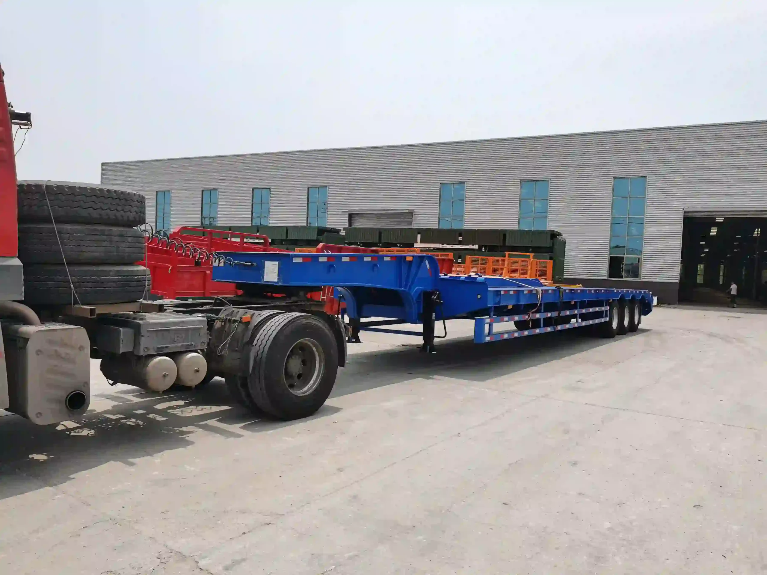 Modular Lowbed Trailer 4 Axle for Mining and Heavy-duty Industrial Transport