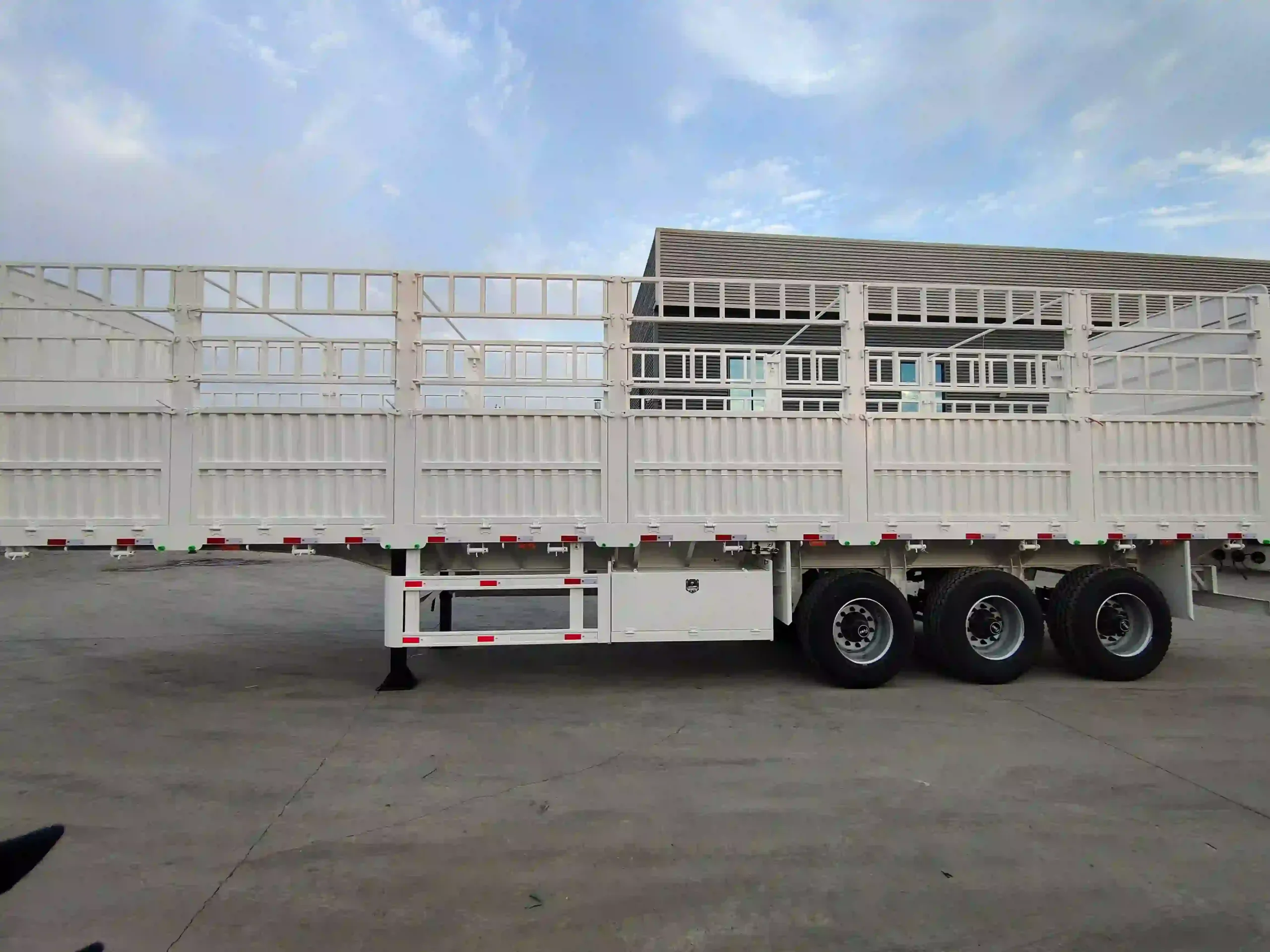 40T Durable 2 Axles Fence Cargo Trailer for Bulk Freight