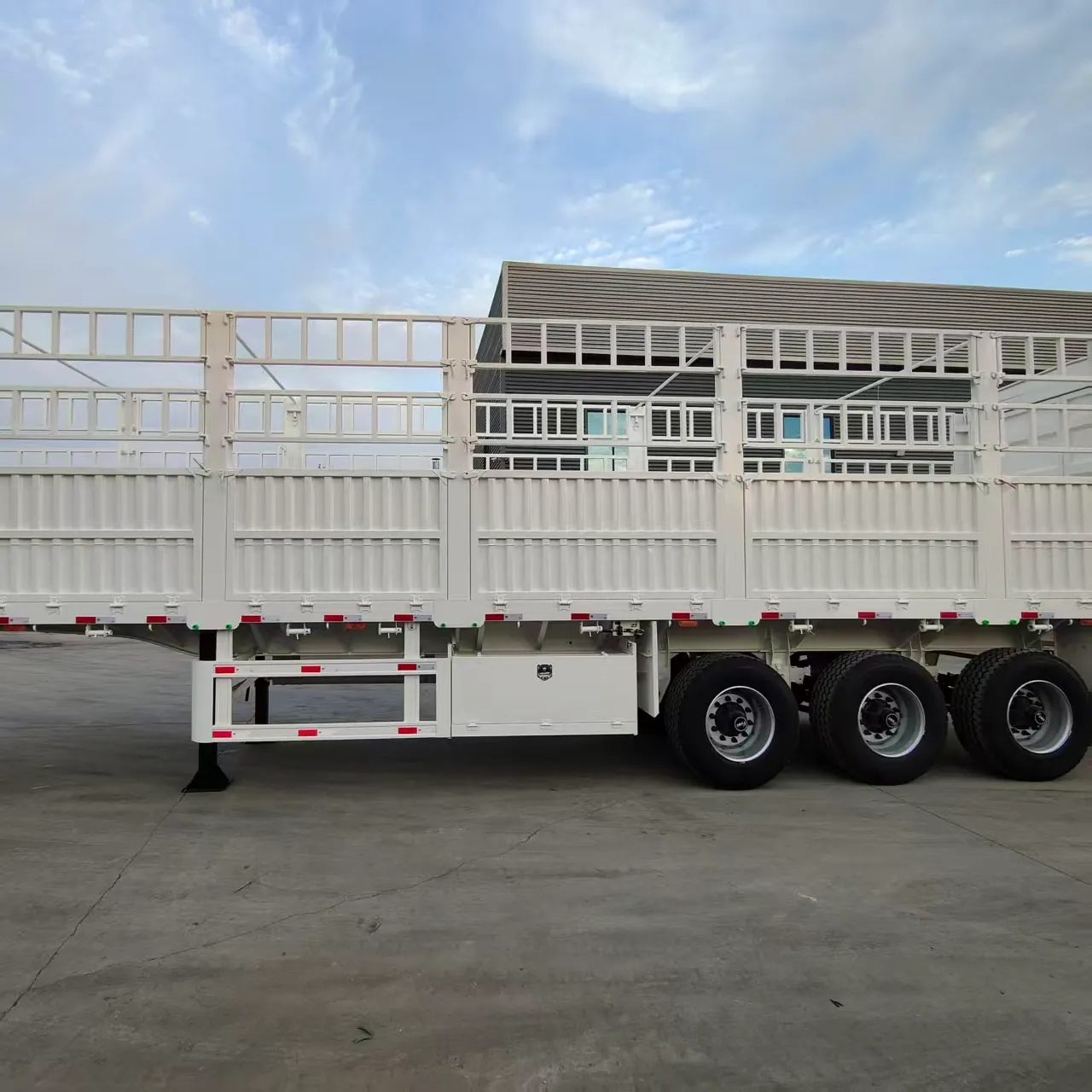Heavy Duty Fence Cargo Trailer for Bulk & Agricultural Transport