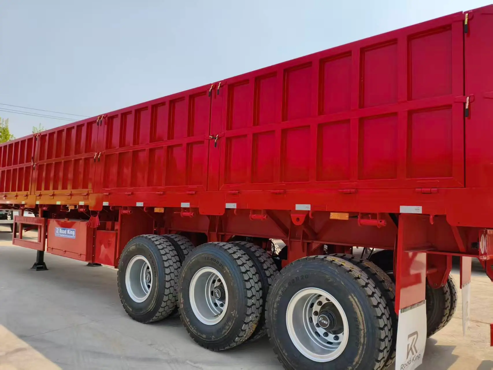 High Capacity Side Wall Semi Trailer for Bulk Cargo Transport