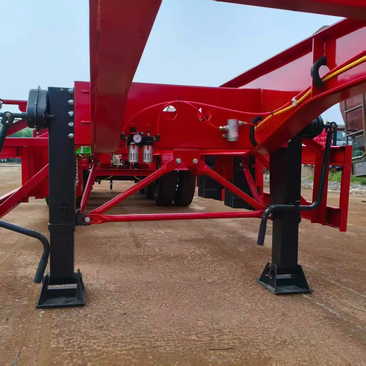 Heavy Duty Skeletal Trailer for Overweight Container Transport