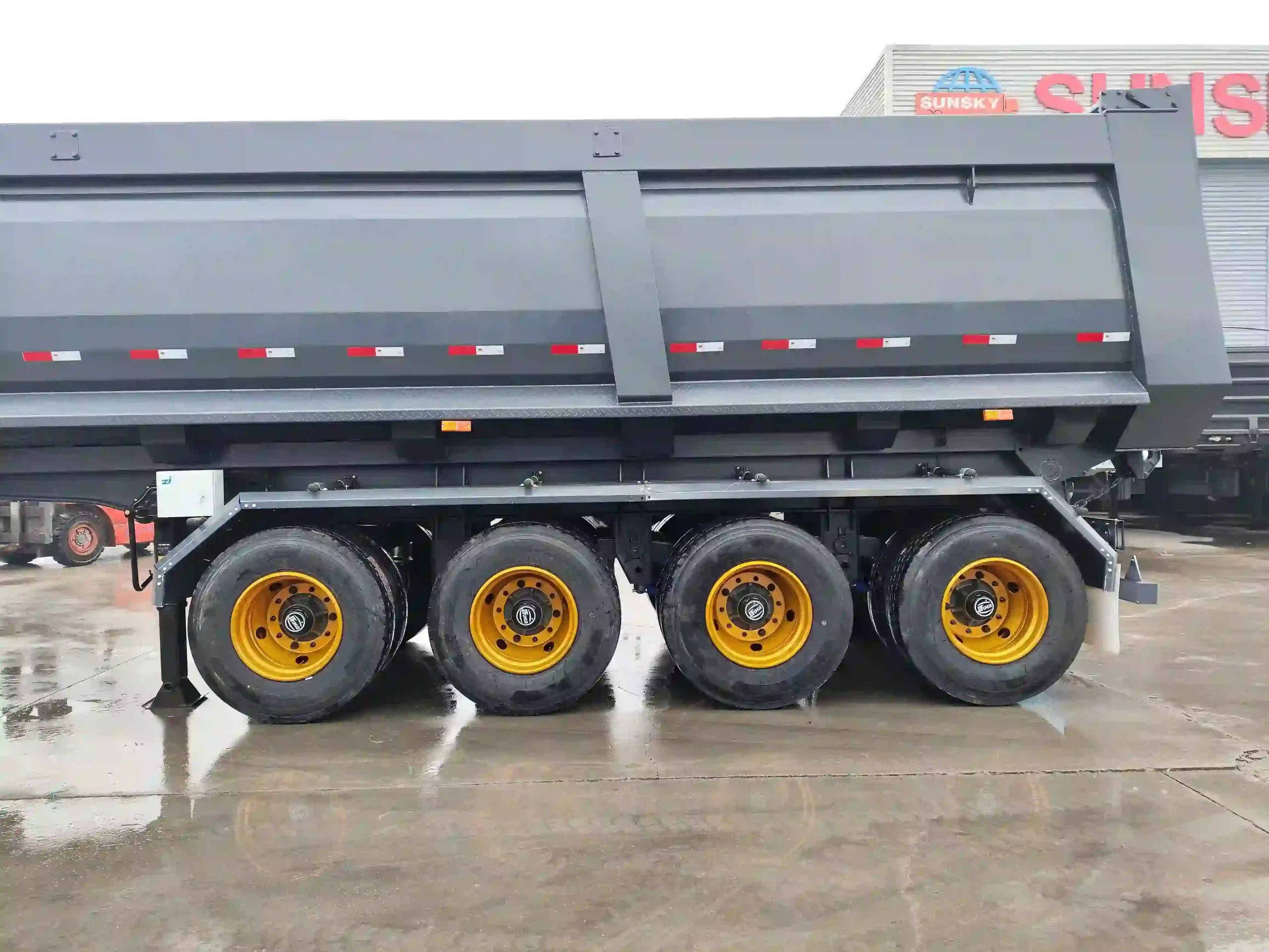 High Capacity Tipper Semi Trailer for Heavy-Duty Transport