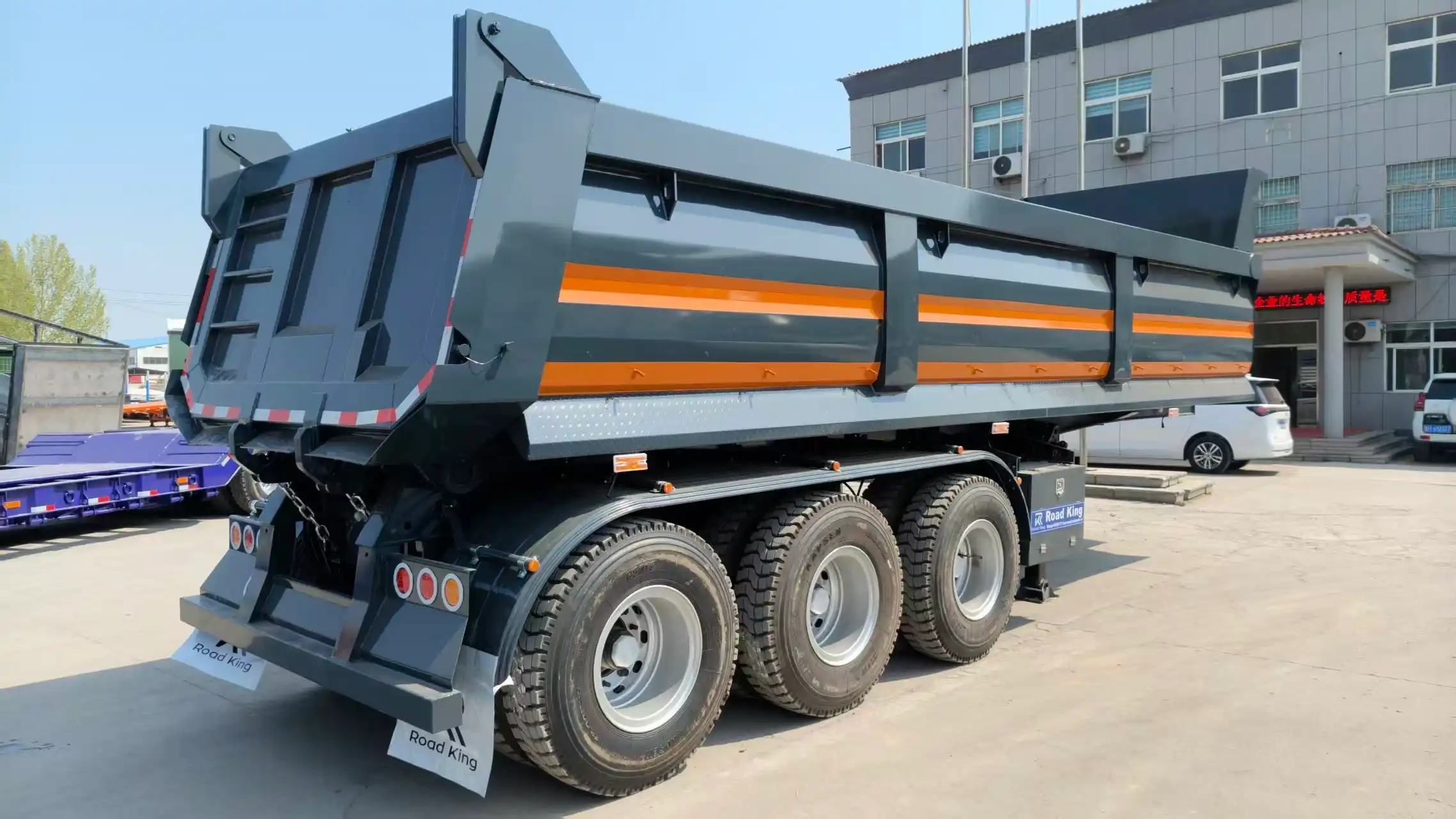 30 Ton Tipper Trailer for Efficient Bulk Material Hauling
