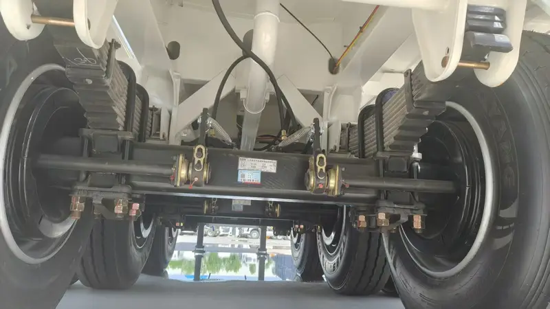 45,000L 4 Axle Stainless Steel Tanker Semi Trailer for Liquid Transport