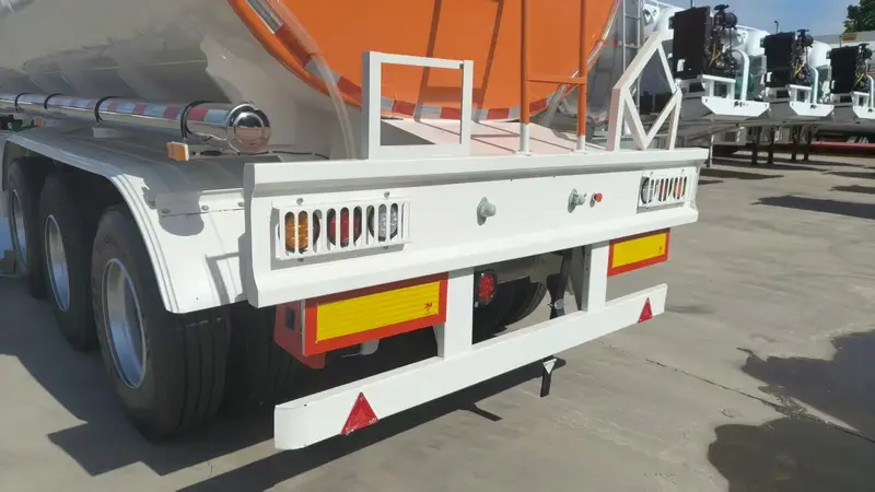 45,000L 4 Axle Stainless Steel Tanker Semi Trailer for Liquid Transport