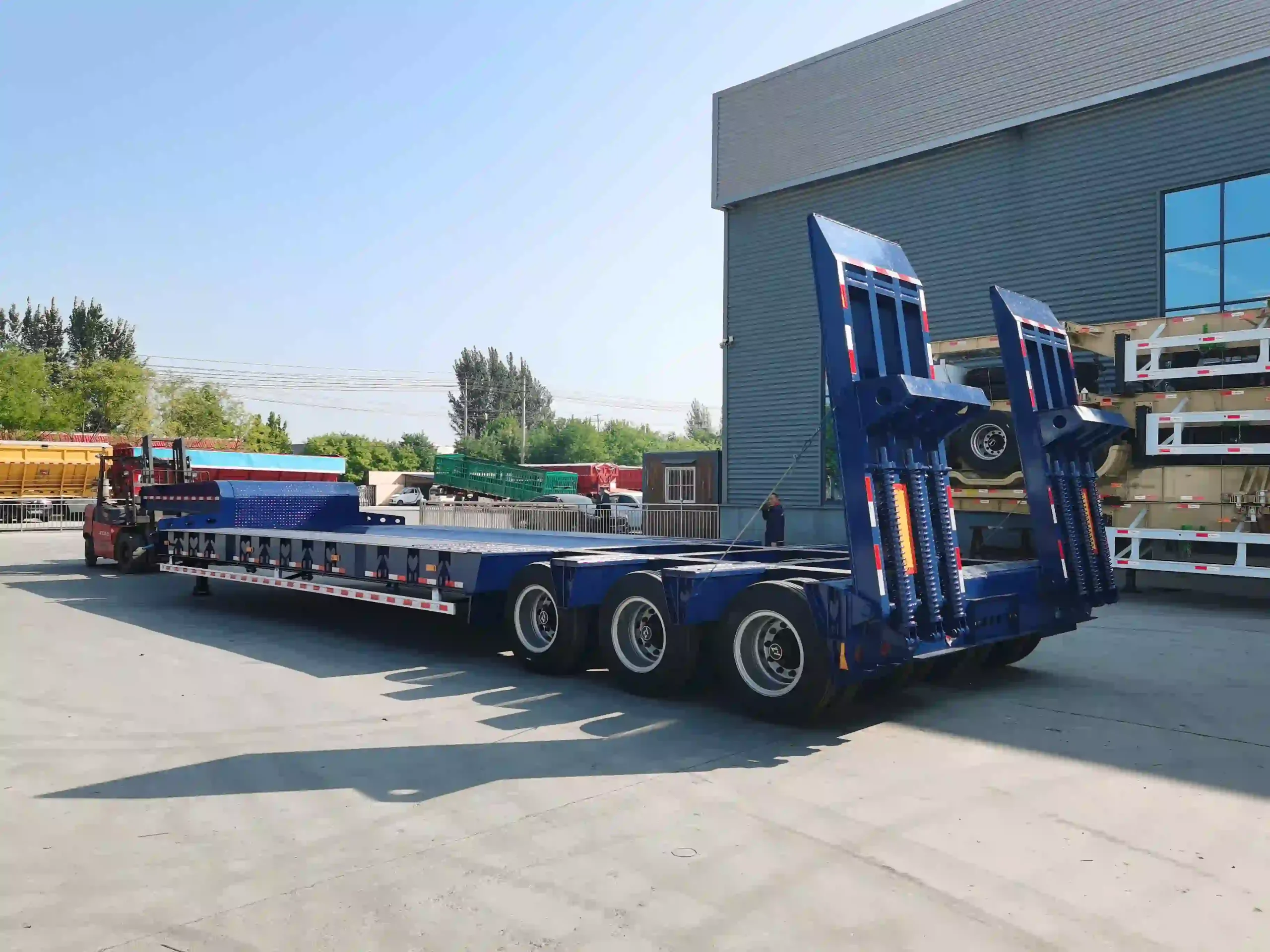 3 Axle Mechanical Ramp Lowbed Trailer for Construction Equipment