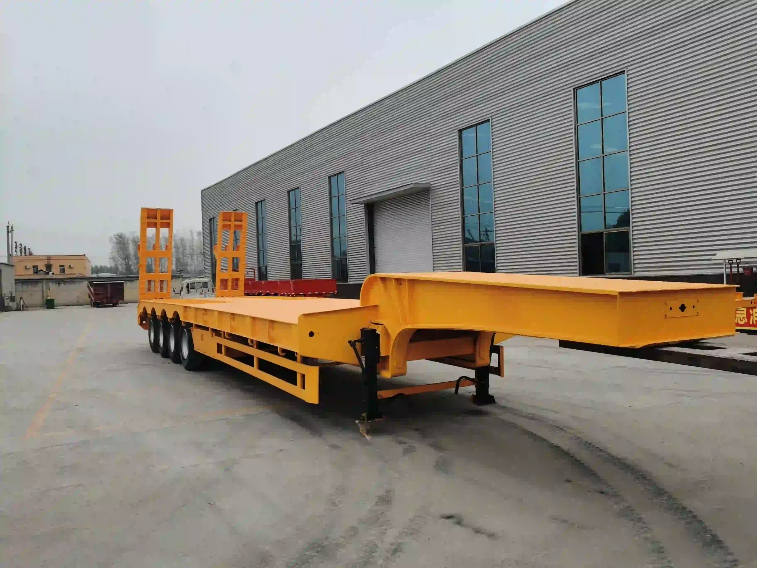 80 Ton 4 Axle Heavy Duty Lowbed Trailer