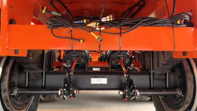 Heavy Duty Flatbed Semi Trailer with 3 Axles for Container Transport